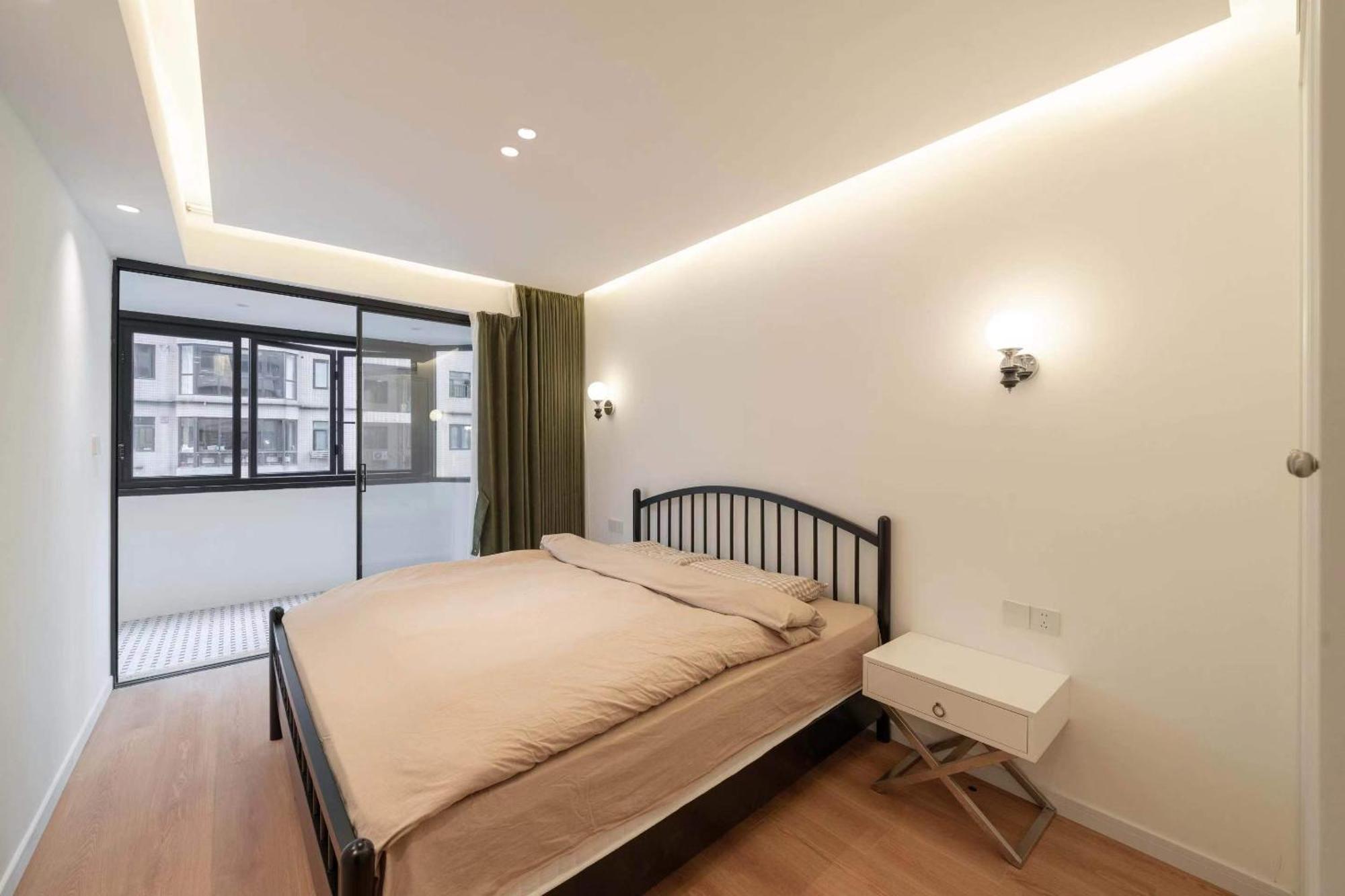 Tonight Hotel South Shanxi Road 샹하이 외부 사진